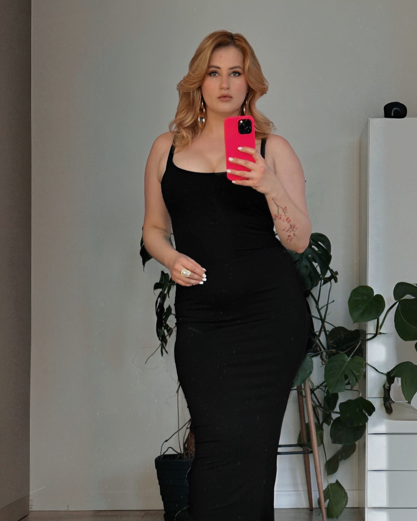 Anastasia, 30